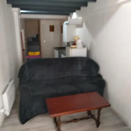 Apartment Au 51