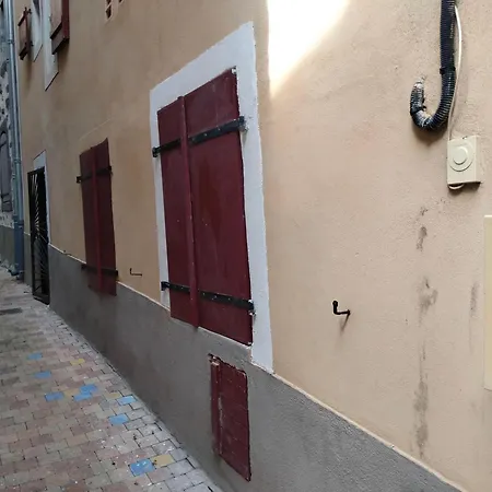 Au 51 * Agde